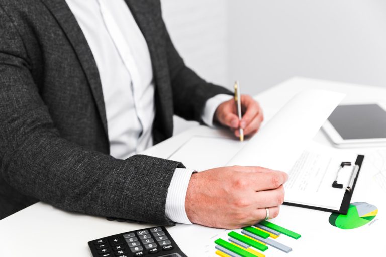 Así es como un buen asesor financiero trabaja en la financiación bancaria de tu empresa